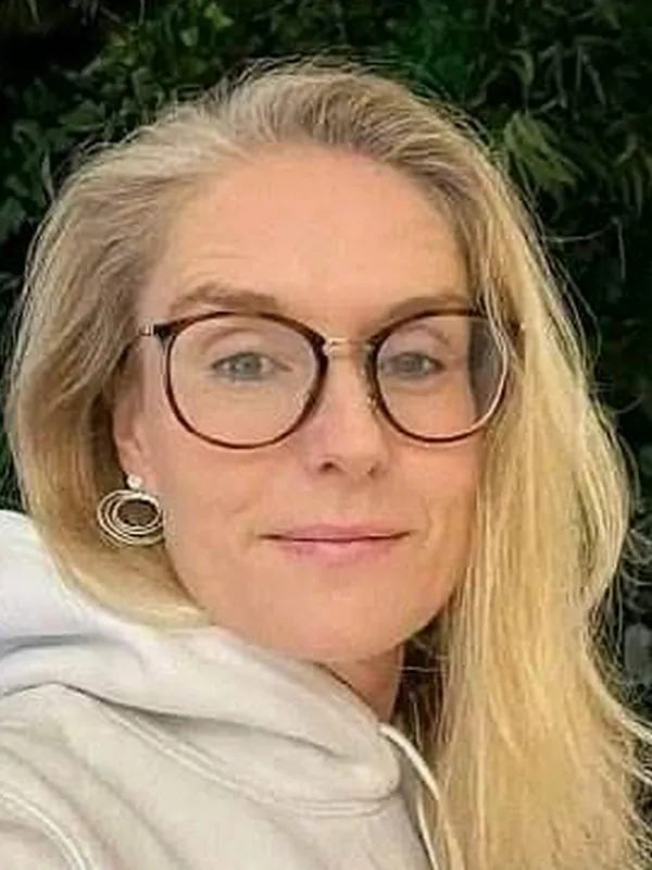 Annie, 55 ans, rencontre adulte à Avignon