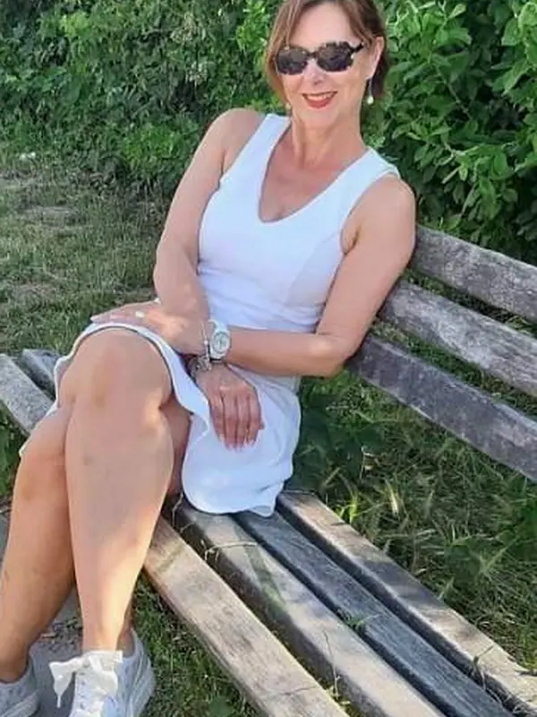 Mélanie, 38 ans, rencontre adulte à Cannes
