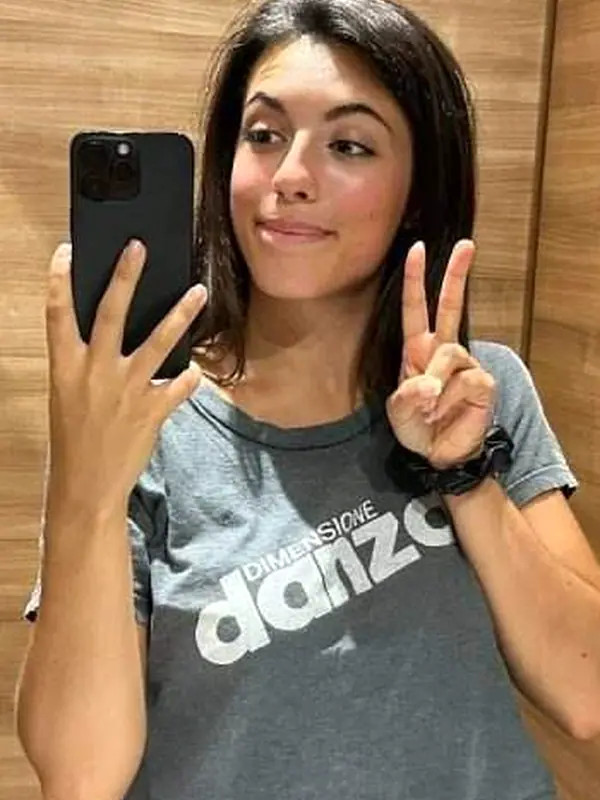 Laurine, 27 ans, rencontre adulte à Colmar