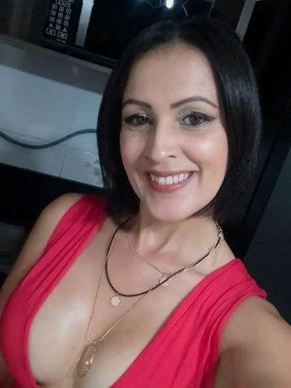 Virginie, 46 ans, rencontre adulte à Colmar