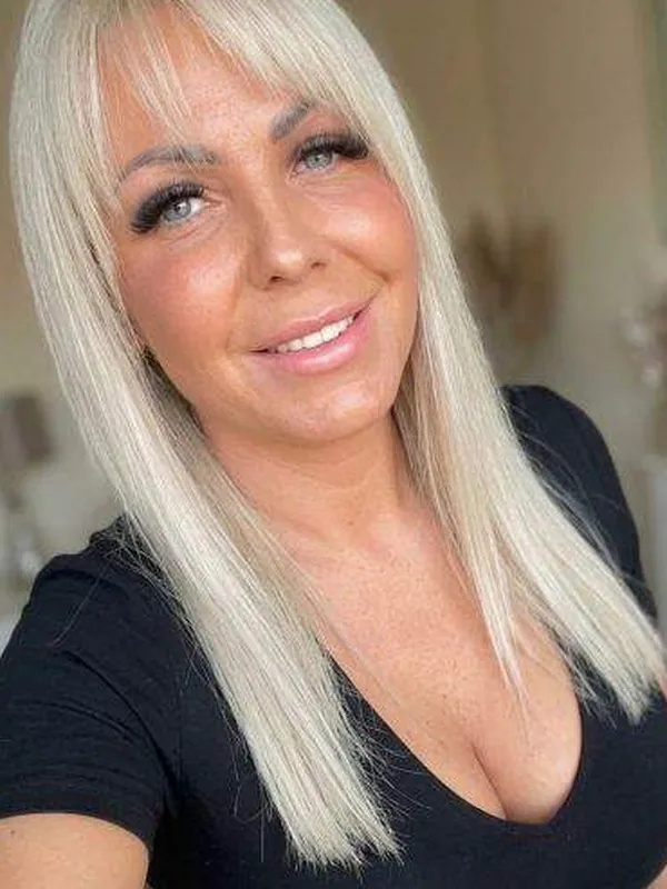Lana, 24 ans, rencontre adulte à Dijon