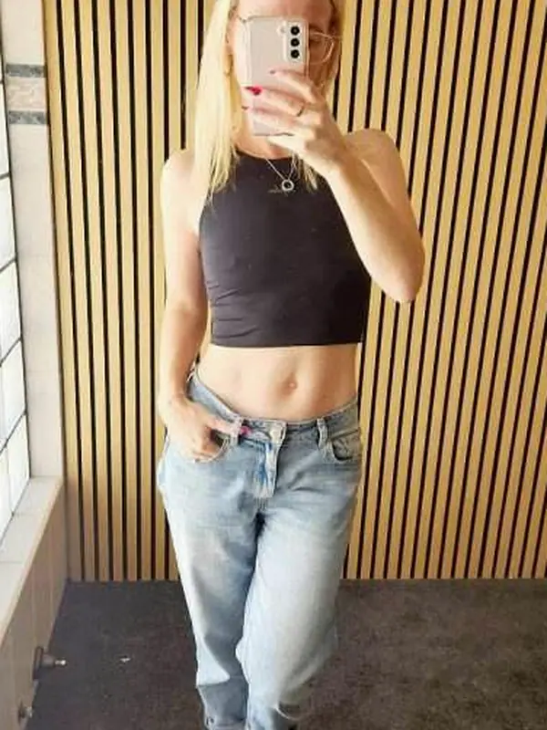 Mila, 23 ans, rencontre adulte à Limoges