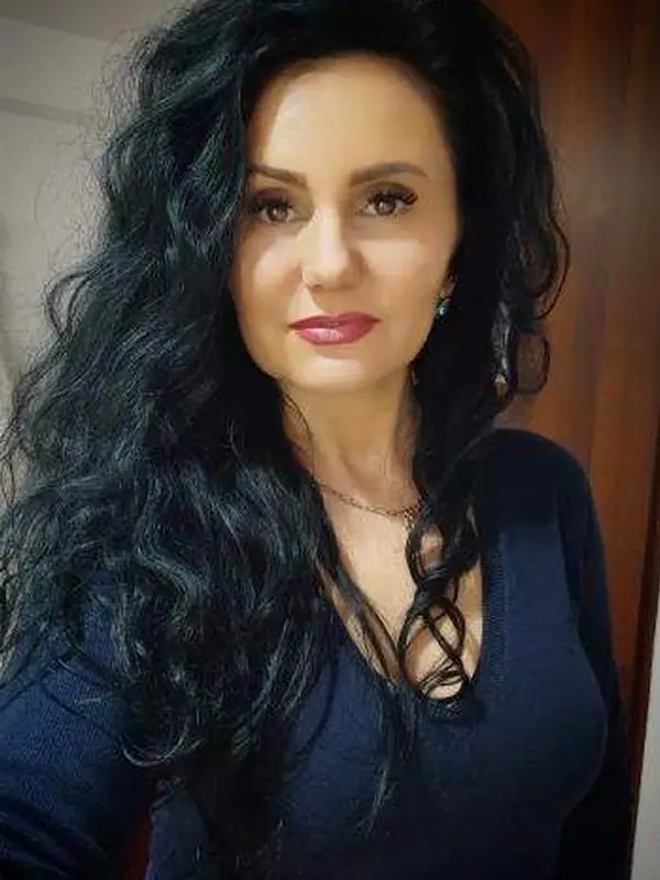 Chantal, 54 ans, rencontre adulte à Lyon