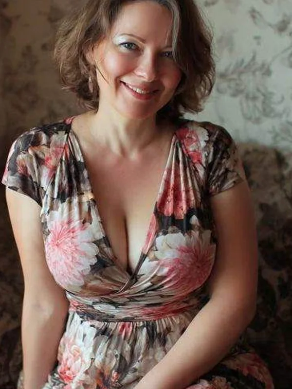 Delphine, 45 ans, rencontre adulte à Nancy