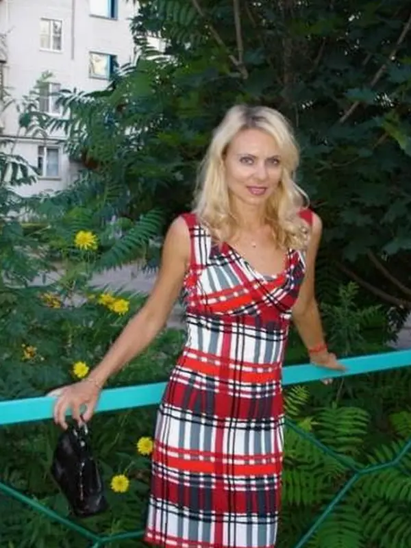 Charlène, 32 ans, rencontre adulte à Nantes