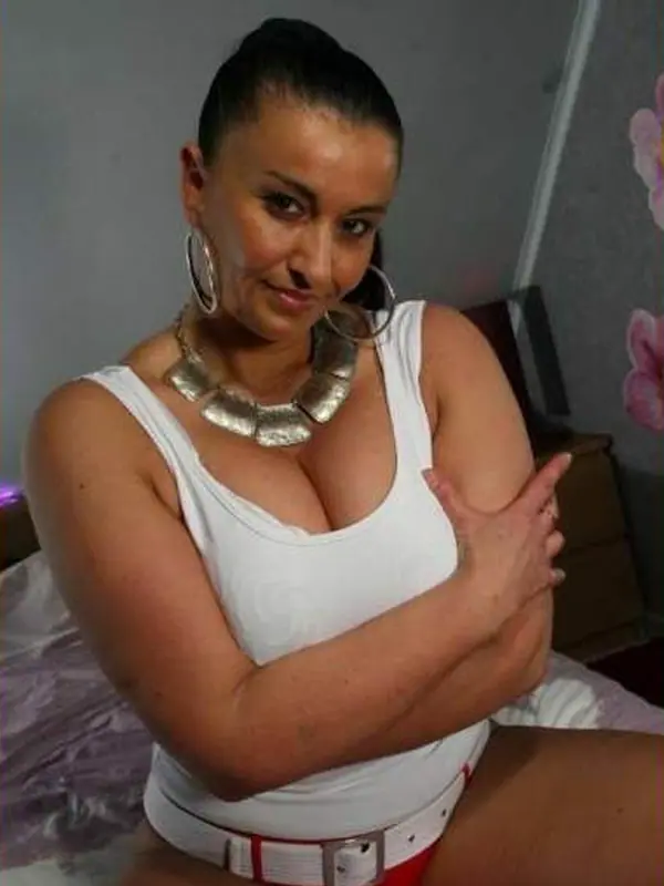 Christine, 56 ans, rencontre adulte à Nantes