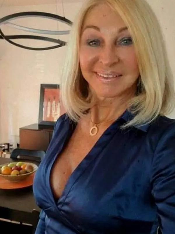 Stéphanie, 46 ans, rencontre adulte à Nantes