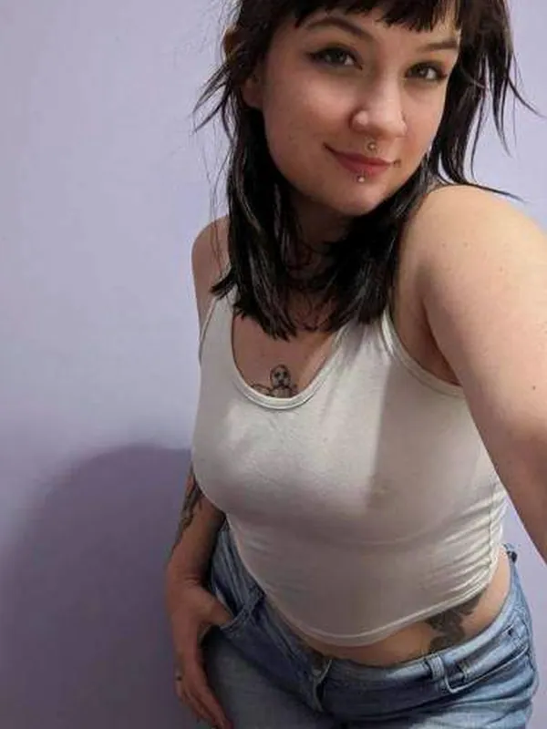 Sofia, 28 ans, rencontre adulte à Nice