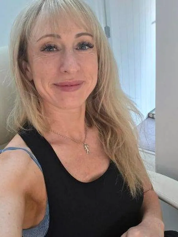 Maude, 42 ans, rencontre adulte à Pau