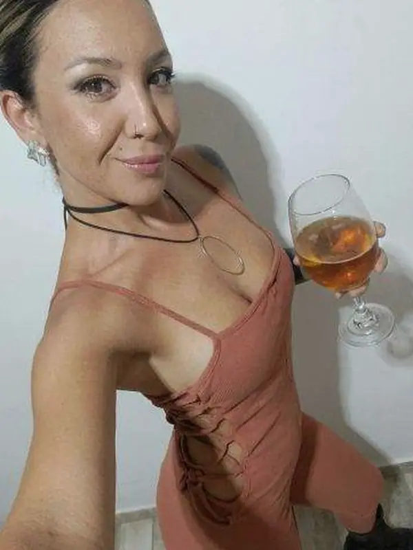 Fanny, 35 ans, rencontre adulte à Perpignan