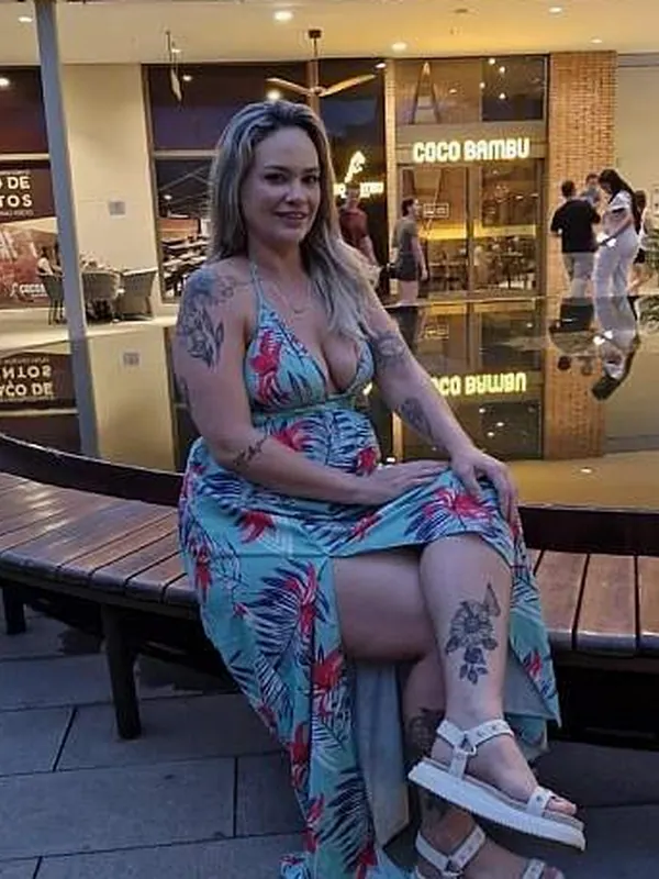 Coline, 25 ans, rencontre adulte à Rennes
