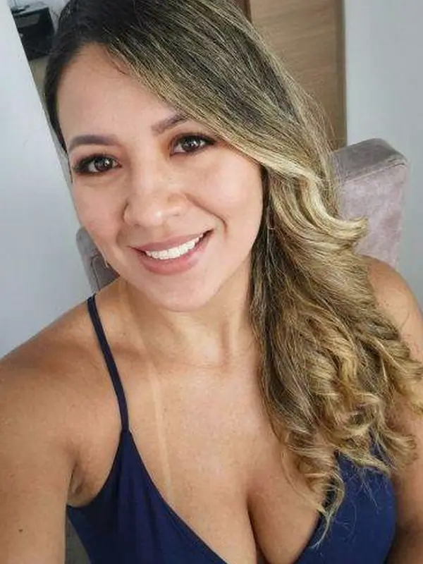 Tatiana, 33 ans, rencontre adulte à Saint-Etienne