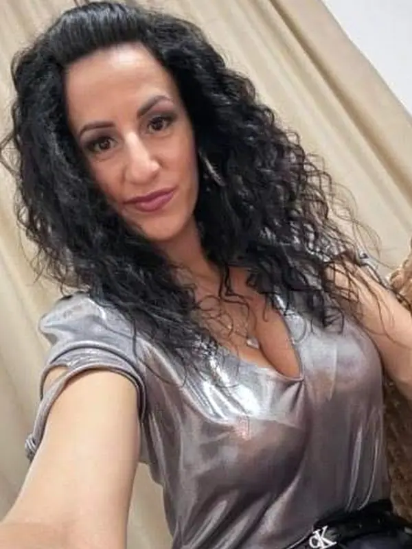Sylvia, 47 ans, rencontre adulte à Tours