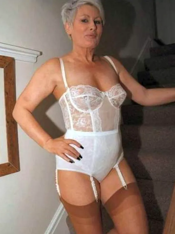 Laurence, 52 ans, rencontre adulte à Villeurbanne